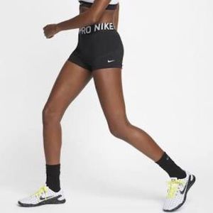 Black Nike pro shorts